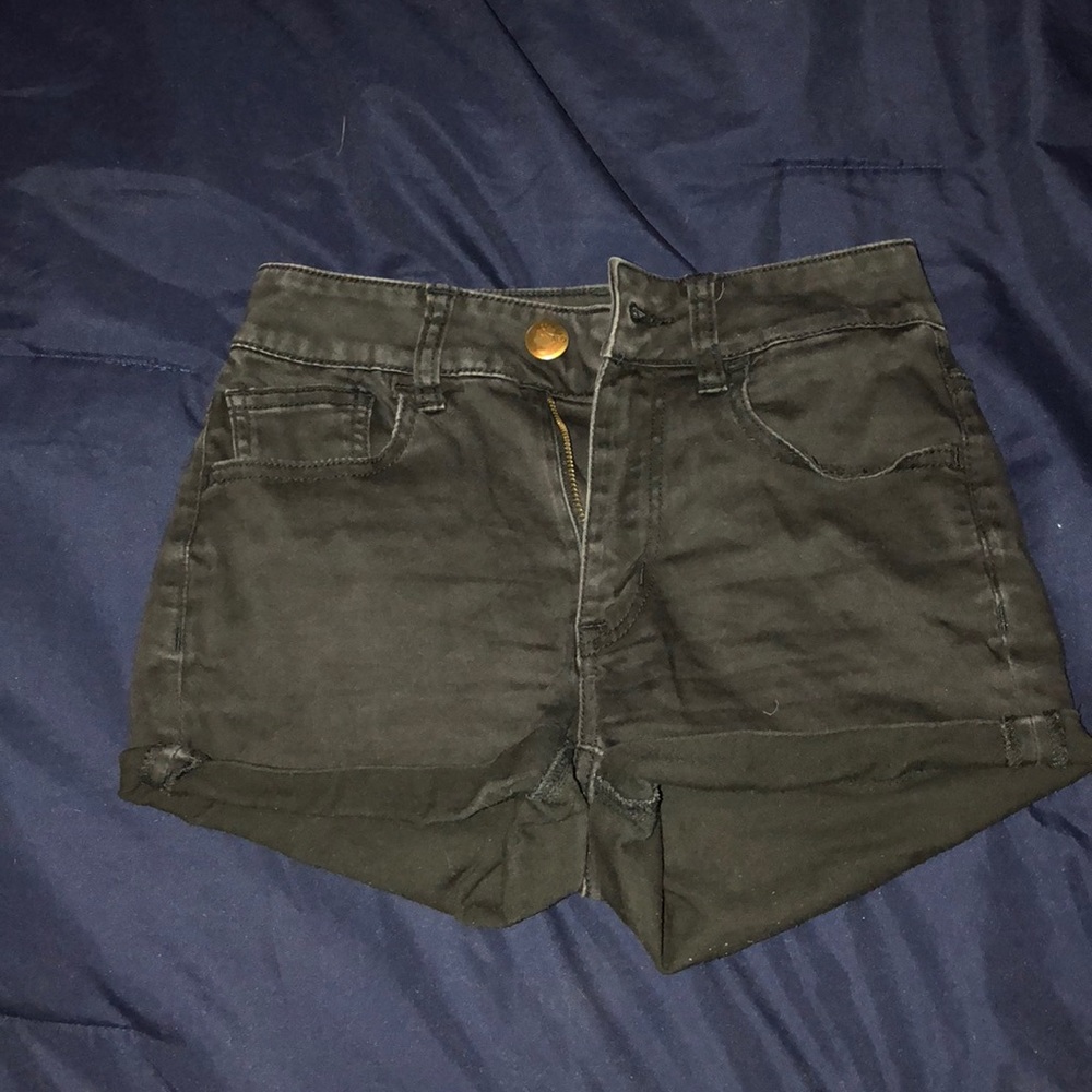 AEO Black “Super Super Stretch” Cuffed Jean Shorts